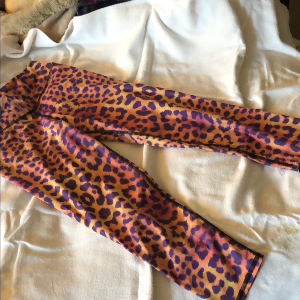Teeki Animal Print Crop Leggings